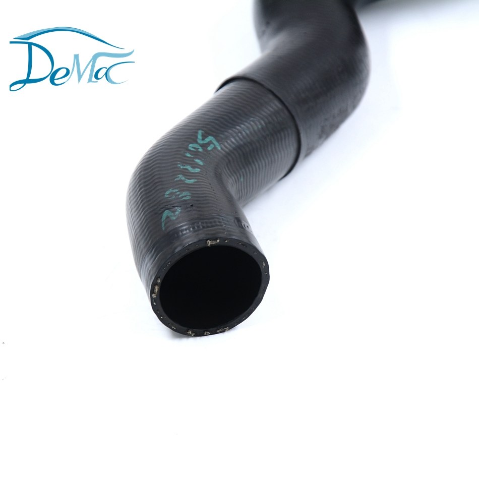 Benz Rubber Radiator Hose 2105013282